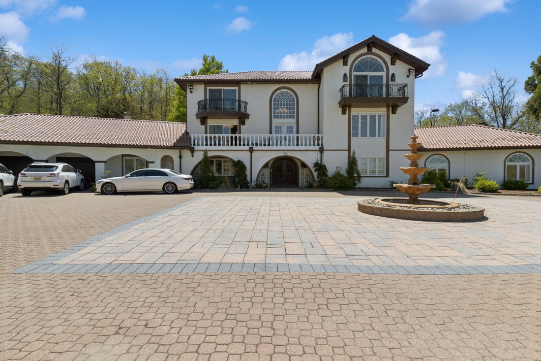 House in Franklin Lakes, New Jersey, United States 1 - 15569981