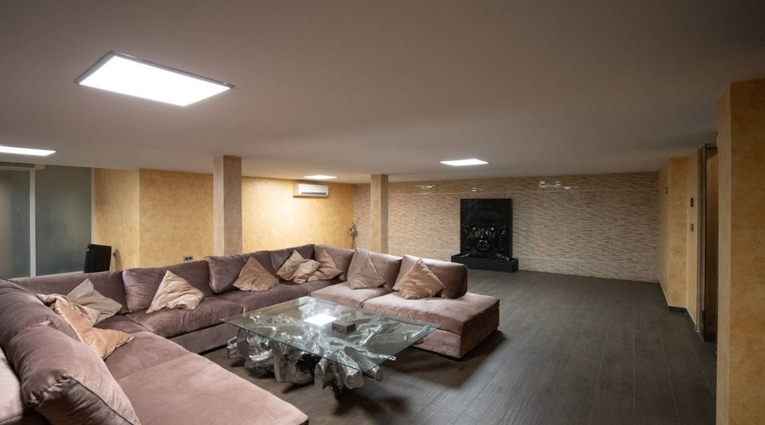 Villa in Torrevieja, Valencian Community, Spain 4 - 15576246