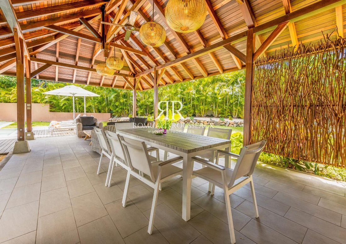 Villa in Black River, Rivière Noire District, Mauritius 3 - 15572101