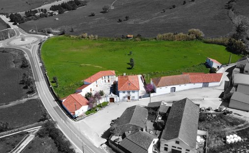 Villa in Sapataria, Portugal 1