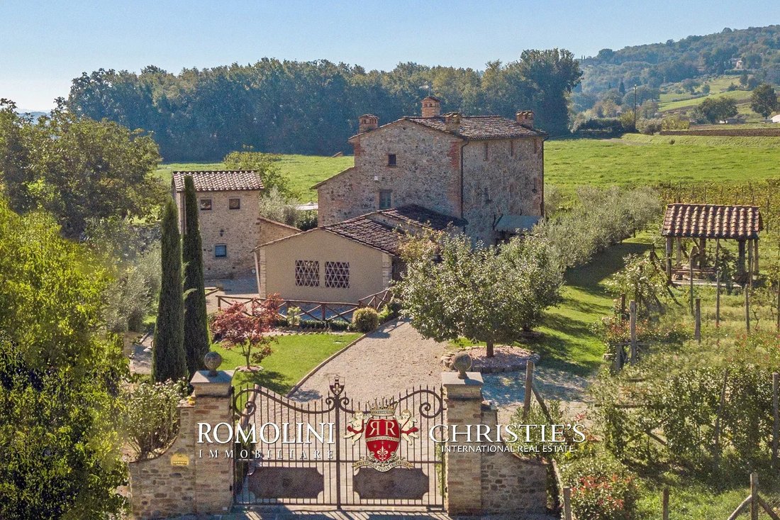 Villa en Anghiari, Toscana, Italia 1 - 15173349