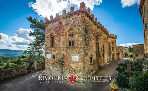 Chateau  en Montebenichi, Toscana, Italia 1