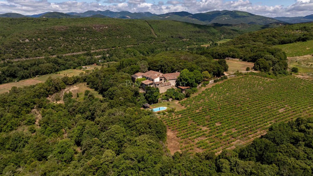 Estate in Centre Ville, Clermont-l'Hérault, France 1 - 15568860