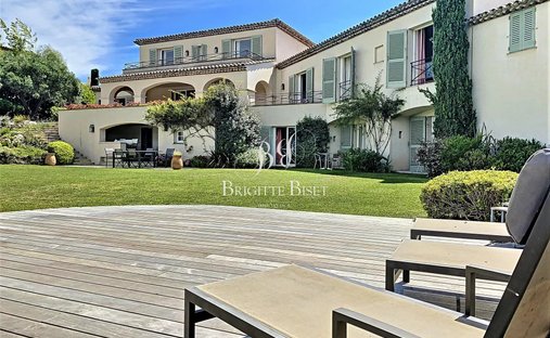 Villa in Ville-Les Saquedes-Le Bouillonnet, Sainte-Maxime, France 1