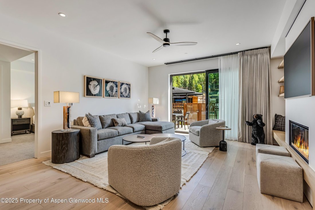 Condo in Snowmass Village, Colorado, United States 1 - 15350959