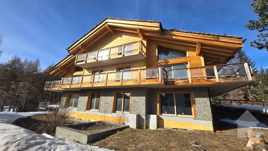 House in Crans-Montana, Valais, Switzerland 2 - 15567008