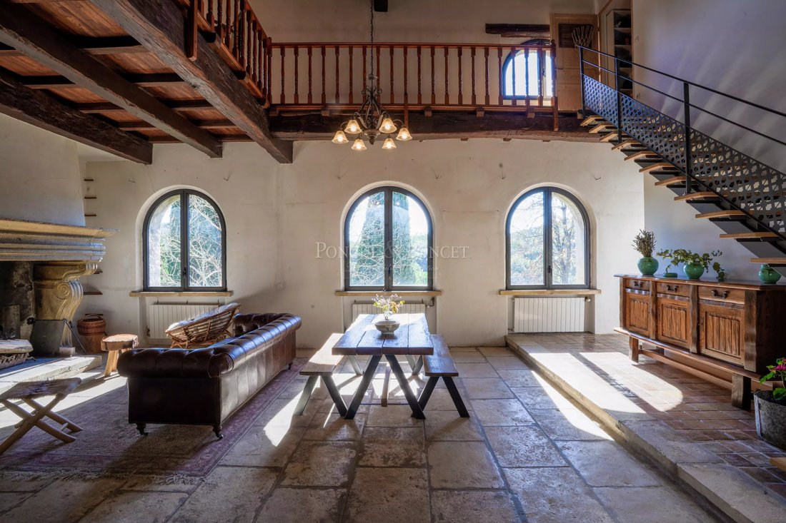 Estate in Saint-Ambroix, Occitania, France 5 - 15568675