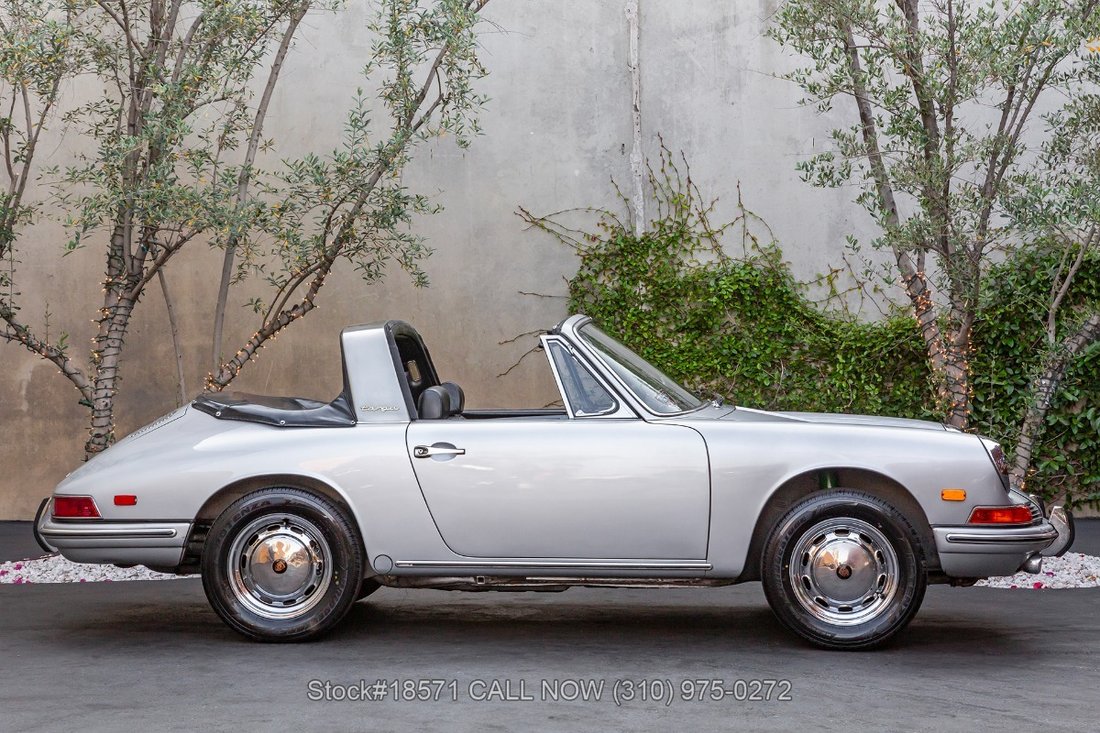 Porsche 912 in Los Angeles, CA 4 - 15582189
