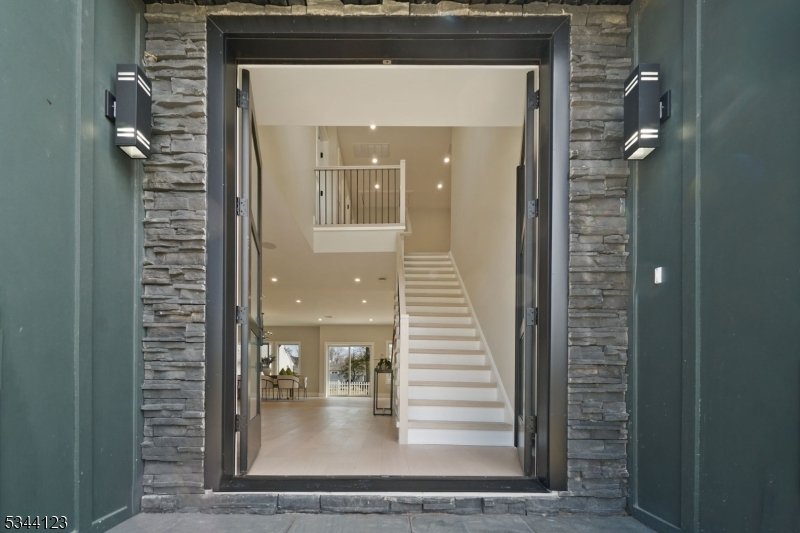 House in Glen Rock, New Jersey, United States 3 - 15570182