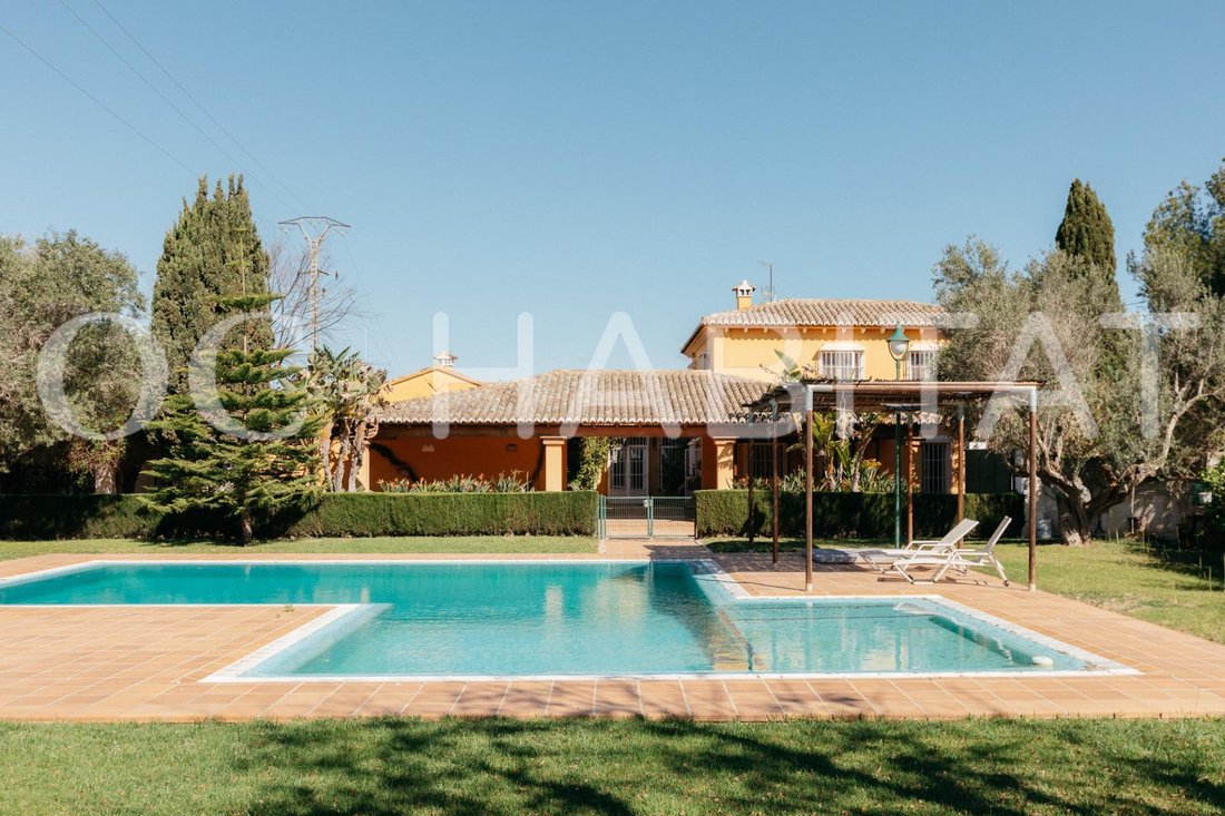 Villa in Betera, Valencian Community, Spain 1 - 15565419