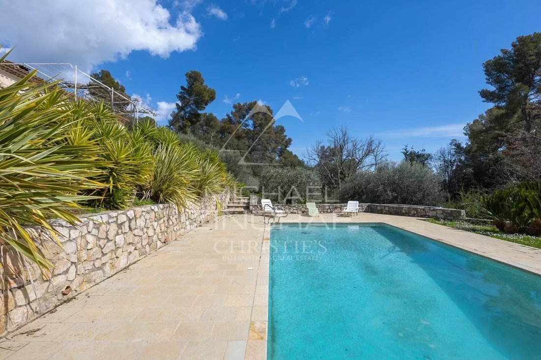 Villa in Cabris, Provence-Alpes-Côte d'Azur, France 2 - 15415712