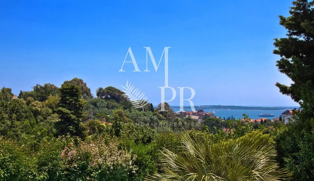 Villa in Cannes, Provence-Alpes-Côte d'Azur, France 2 - 15574987