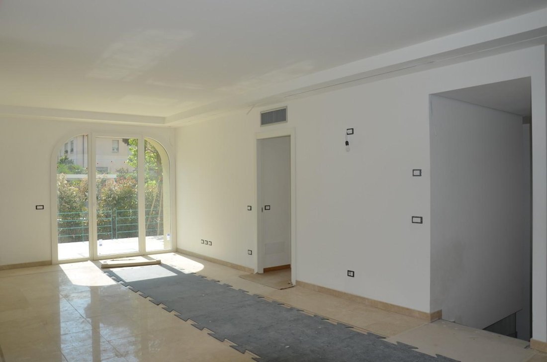 Apartment in Historic Center, Viareggio, Tuscany 2 - 15565148