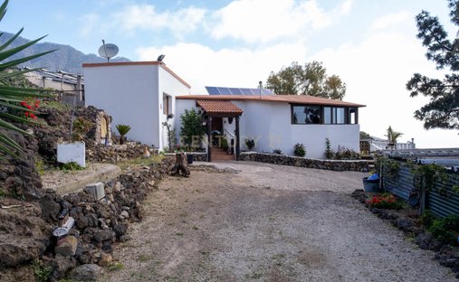 Villa in Arafo, Canary Islands, Spain 1