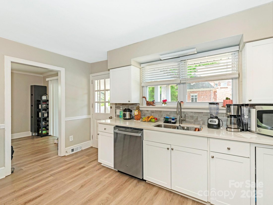 Apartment in Charlotte, North Carolina, United States 5 - 15575593
