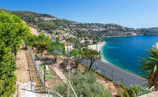 Villa in Cabbe-Saint Roman, Roquebrune-Cap-Martin, France 1