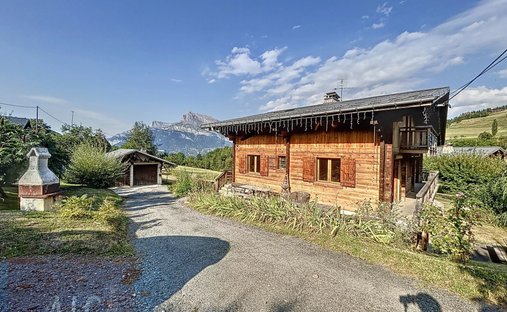 Chalet in Combloux, Auvergne-Rhône-Alpes, France 1