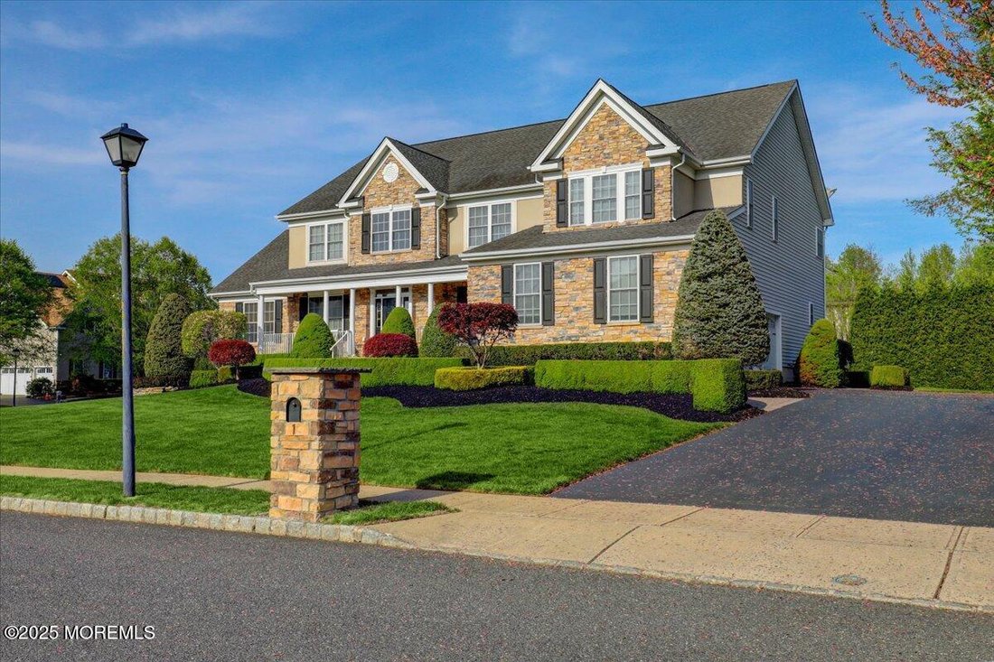 House in Marlboro Township, New Jersey, United States 2 - 15569736