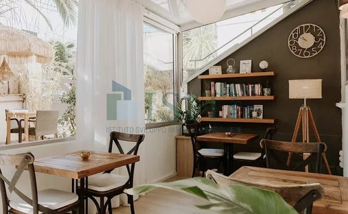 Castle for Sale in Coulaines, Pays de la Loire, France