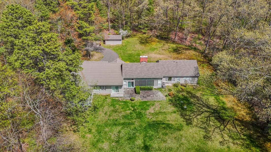 House in Farmington, Connecticut, United States 2 - 15569305