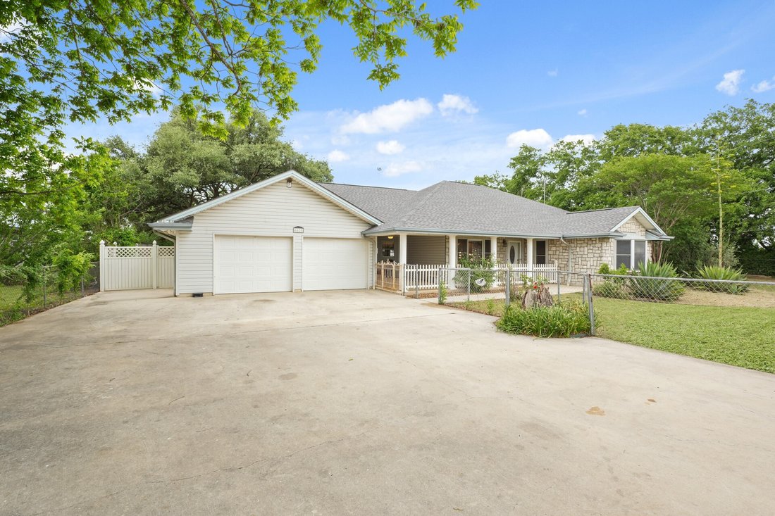 House in Kyle, Texas, United States 2 - 15564444