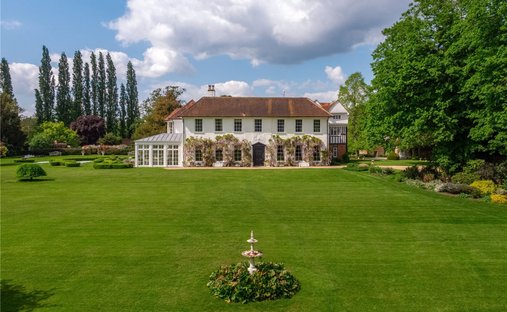House in Little Marlow, England 1