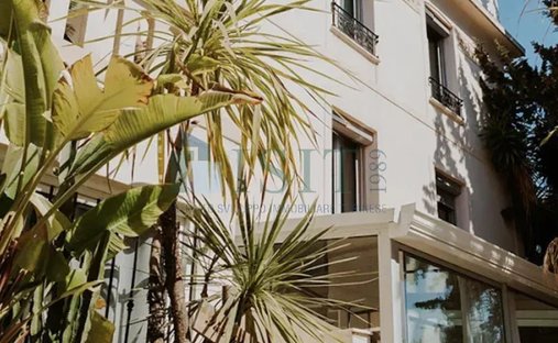 Castle for Sale in Coulaines, Pays de la Loire, France - 4