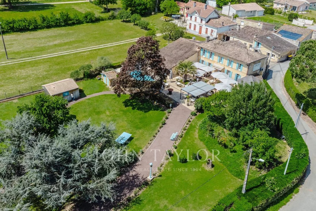 Estate in Sainte-Terre, Nouvelle-Aquitaine, France 4 - 15573840