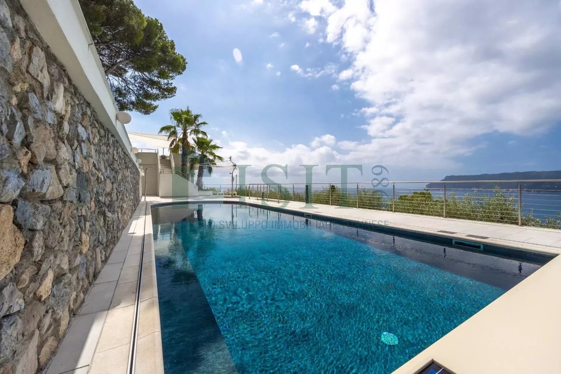 Villa in Les Issambres, Roquebrune-sur-Argens, France 5 - 15565061