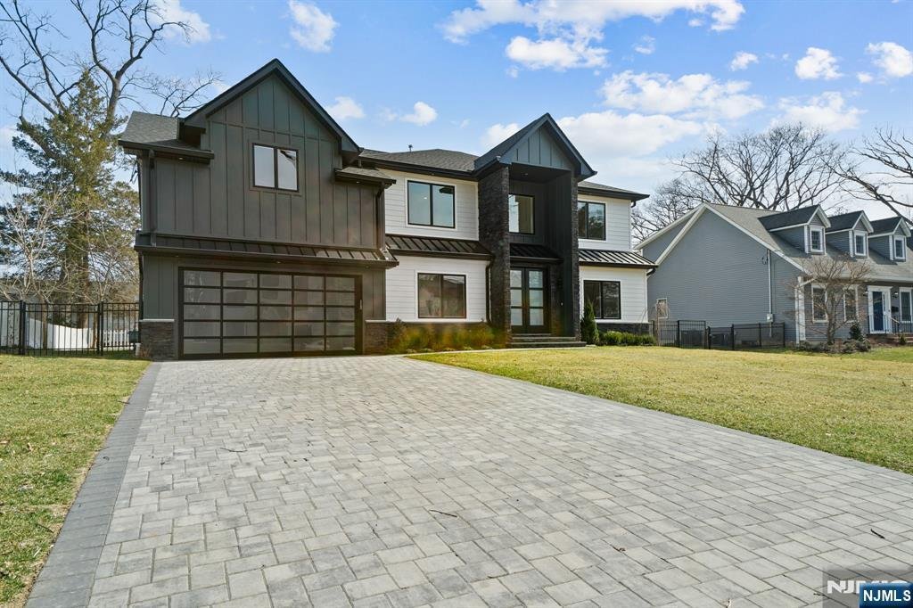 House in Glen Rock, New Jersey, United States 2 - 15570175