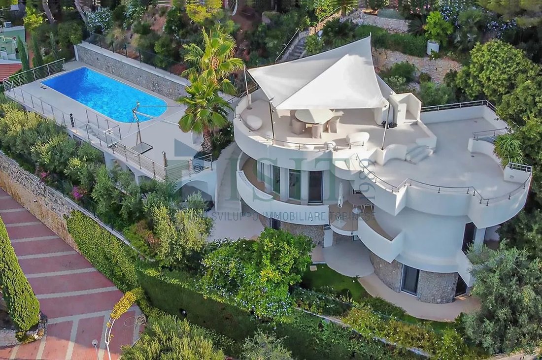 Villa in Les Issambres, Roquebrune-sur-Argens, France 1 - 15565061
