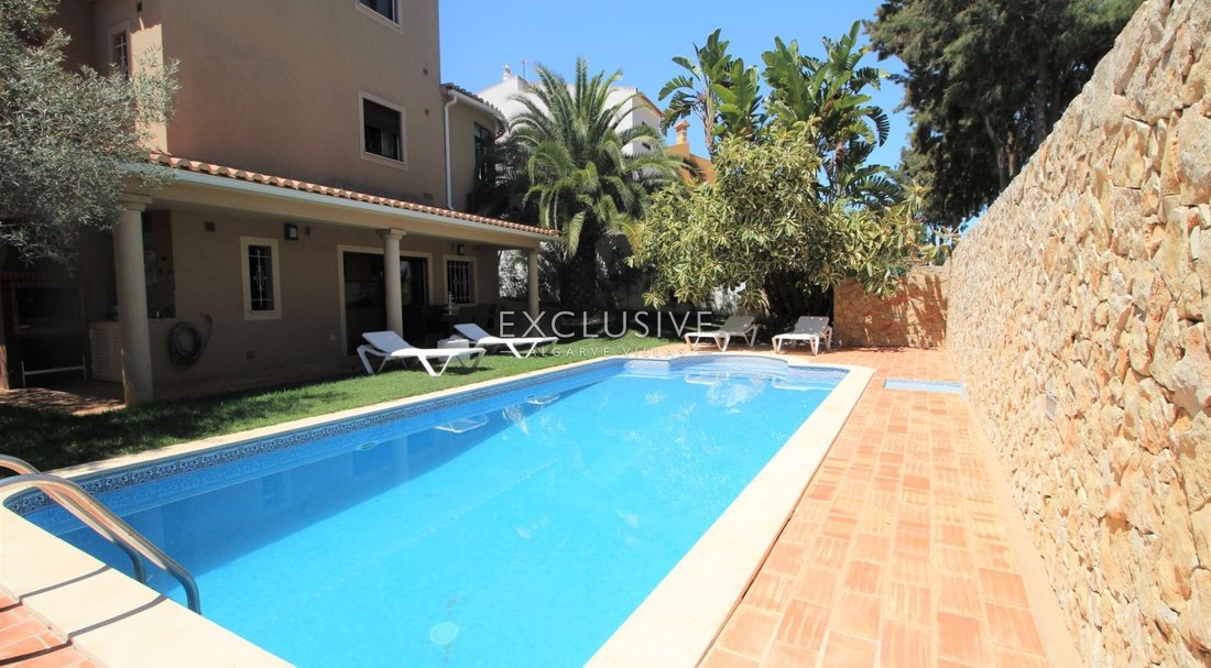 Villa in Sao Goncalo de Lagos, Algarve, Portugal 1 - 12408472