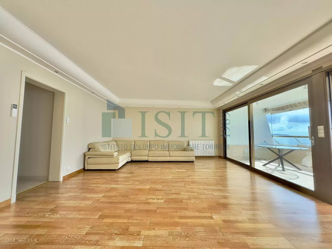 Apartment in Vaug, Villeneuve-Loubet, France 4 - 15565118