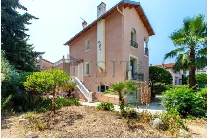 Casa a Nizza, Provenza-Alpi-Costa Azzurra, Francia 2 - 15565060