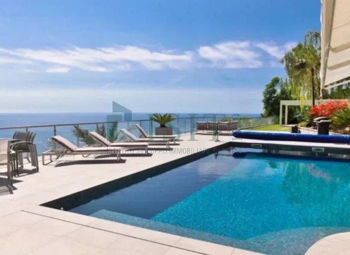 Villa in Èze, Provence-Alpes-Côte d'Azur, France 4 - 15565070