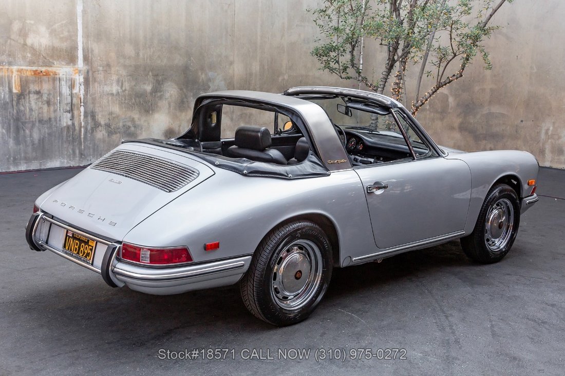Porsche 912 in Los Angeles, CA 5 - 15582189