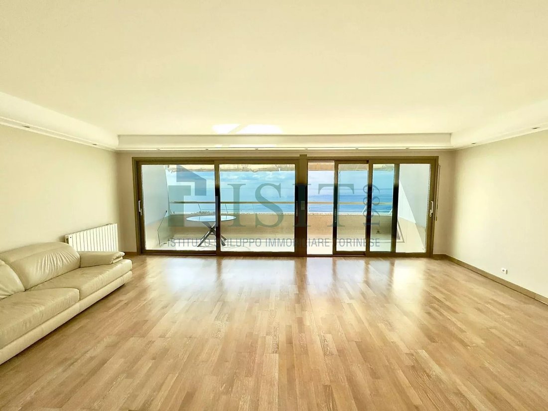 Apartment in Vaug, Villeneuve-Loubet, France 5 - 15565118