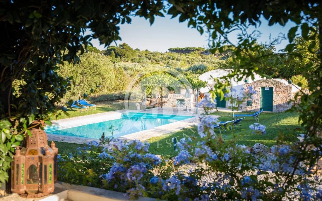 Casa en Ostuni, Apulia, Italia 1 - 15574003