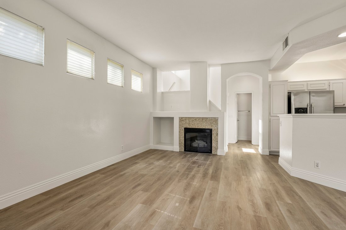 Condo in Orange, California, United States 4 - 15571812