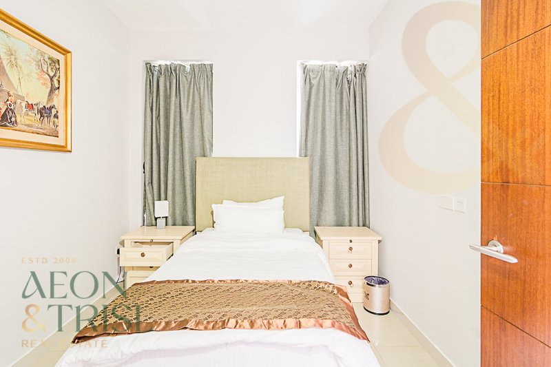 Apartment in Naif, Dubai, United Arab Emirates 3 - 15579093