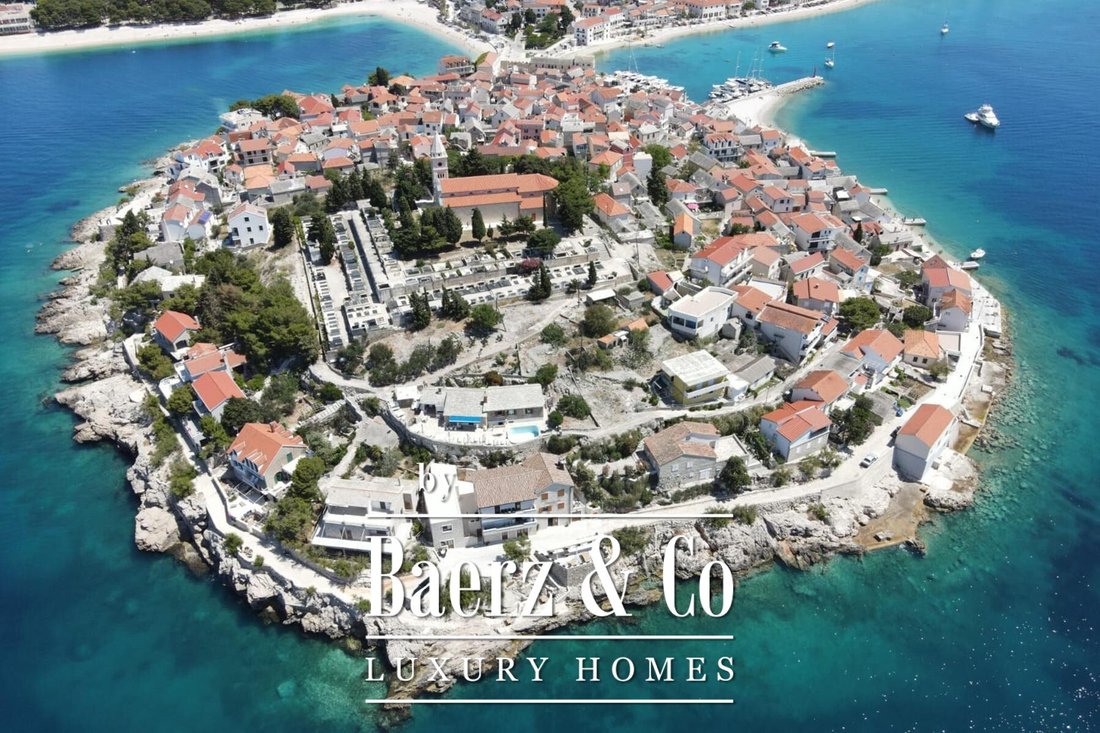 Villa in Primosten, Sibenik-Knin County, Croatia 1 - 14815888