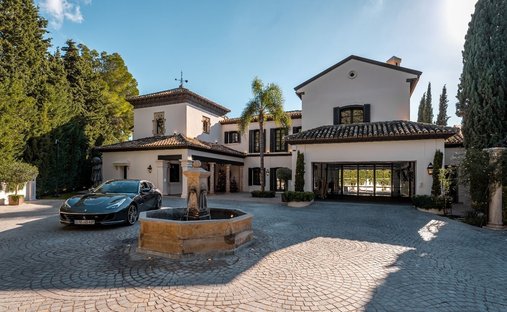 Villa in Cascada de Camoján, Sierra Blanca, Marbella 1