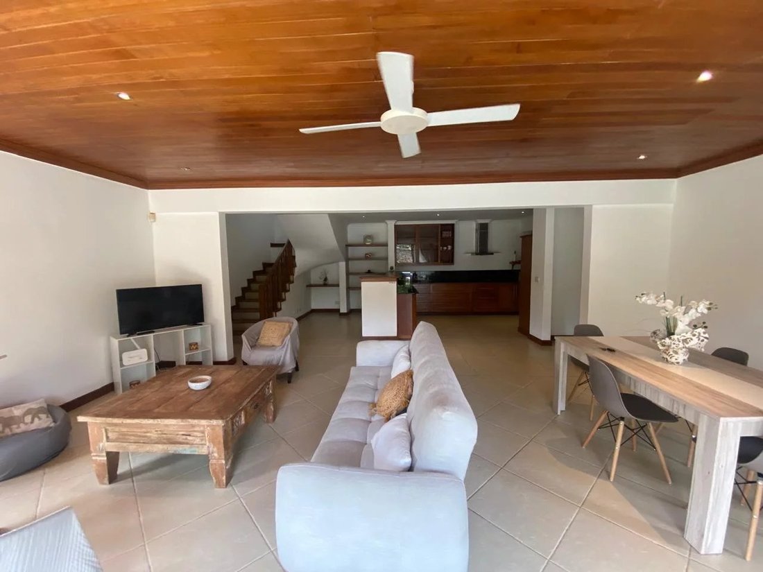 Villa in Grand Baie, Rivière du Rempart District, Mauritius 4 - 15228392