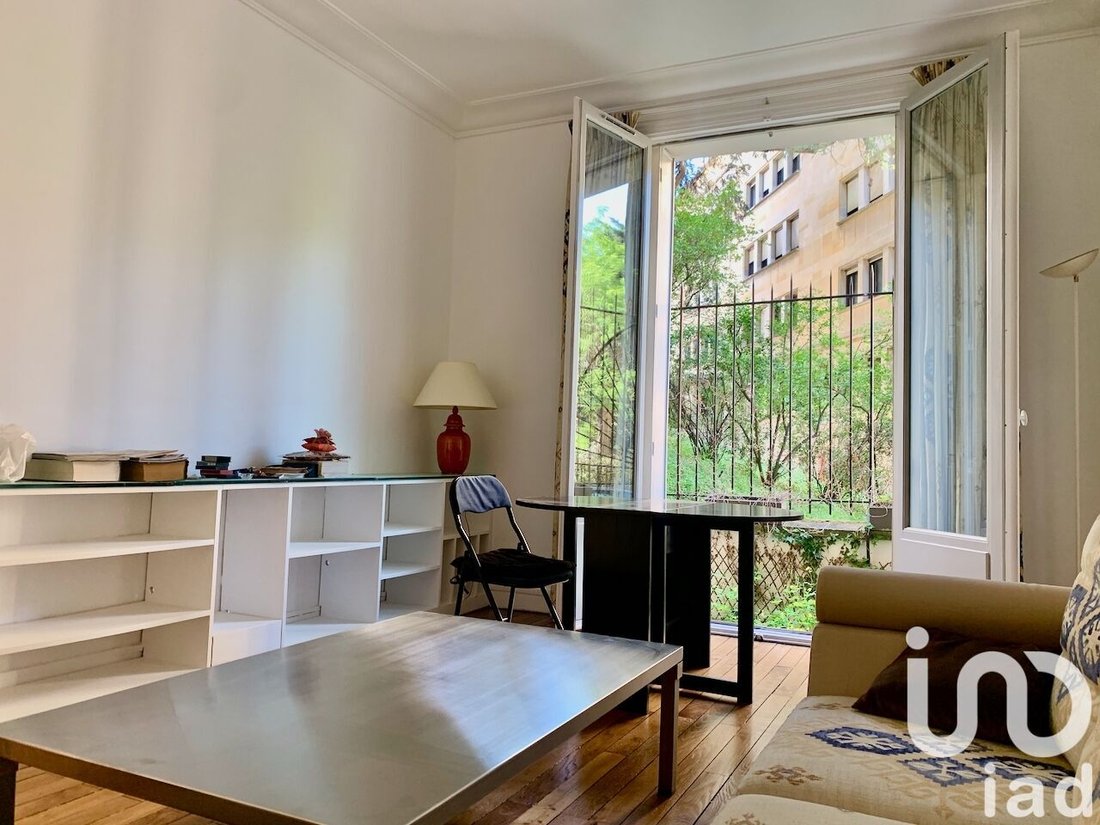 Apartment in Paris, Île-de-France, France 1 - 15508782