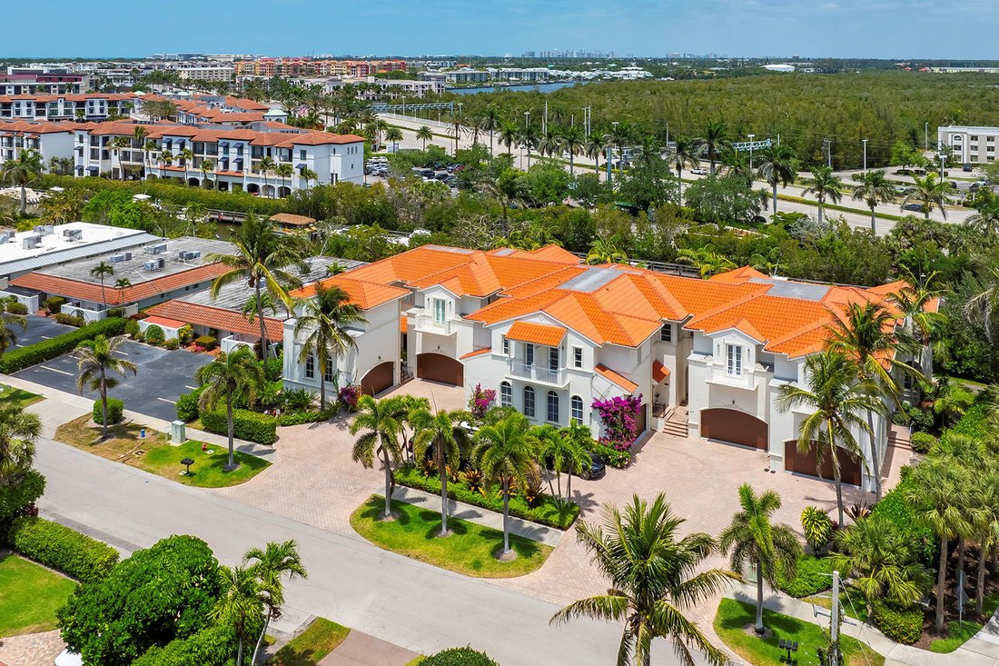 Naples, Florida, United States 1 - 15573159