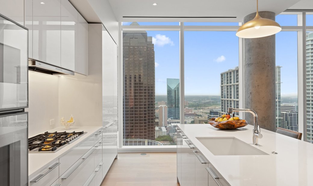 Curated visual reference: Picture Idea: Contemporary Luxury High Rise In The Dallas In Dallas Texas