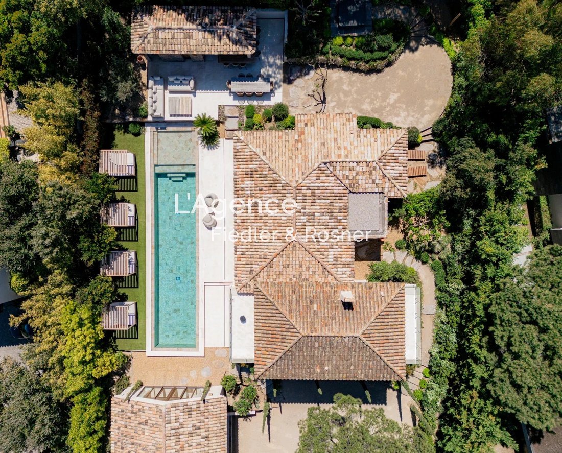 Villa in Ramatuelle, Provence-Alpes-Côte d'Azur, France 3 - 14592644