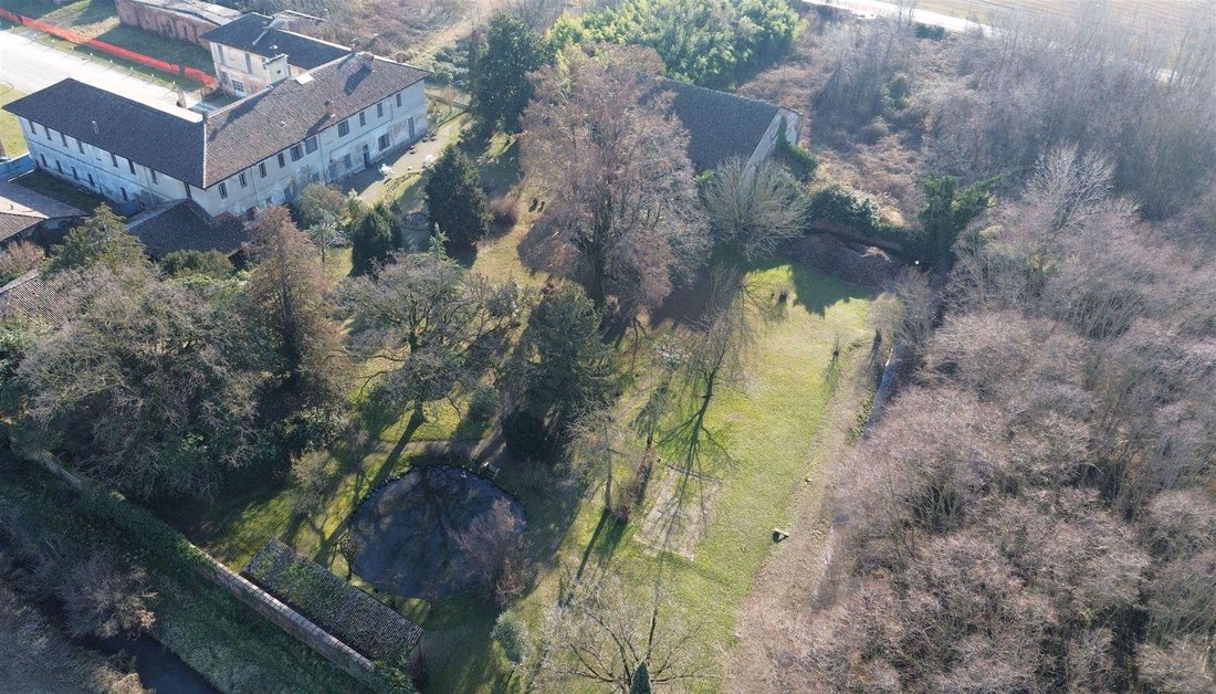 Villa in Zibido San Giacomo, Lombardy, Italy 5 - 12616975