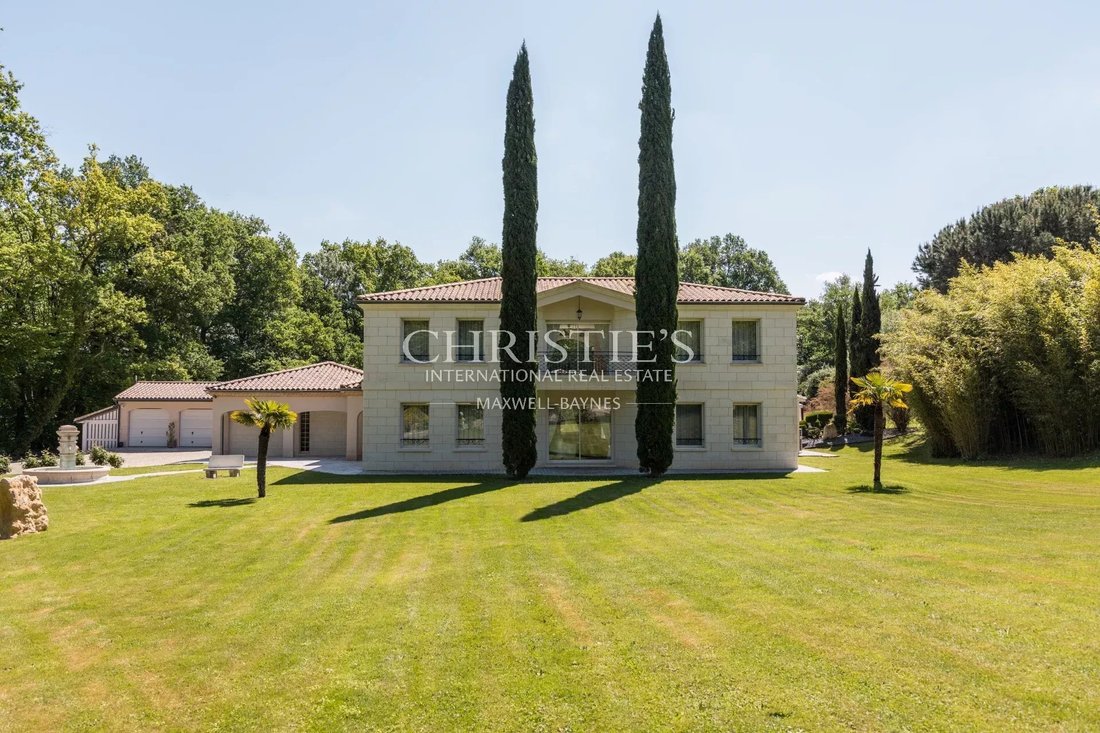 House in Bordeaux, Nouvelle-Aquitaine, France 4 - 15564945