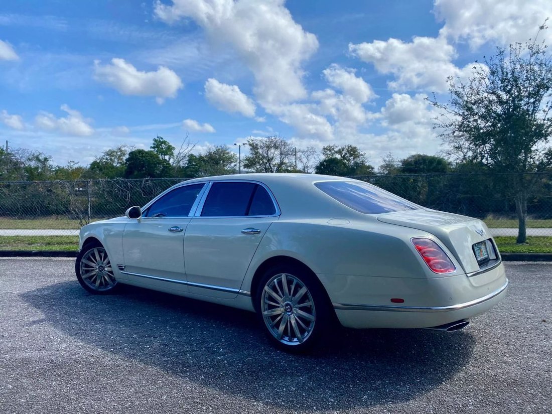 Sedan in Royal Palm Beach, FL, United States 4 - 15466345